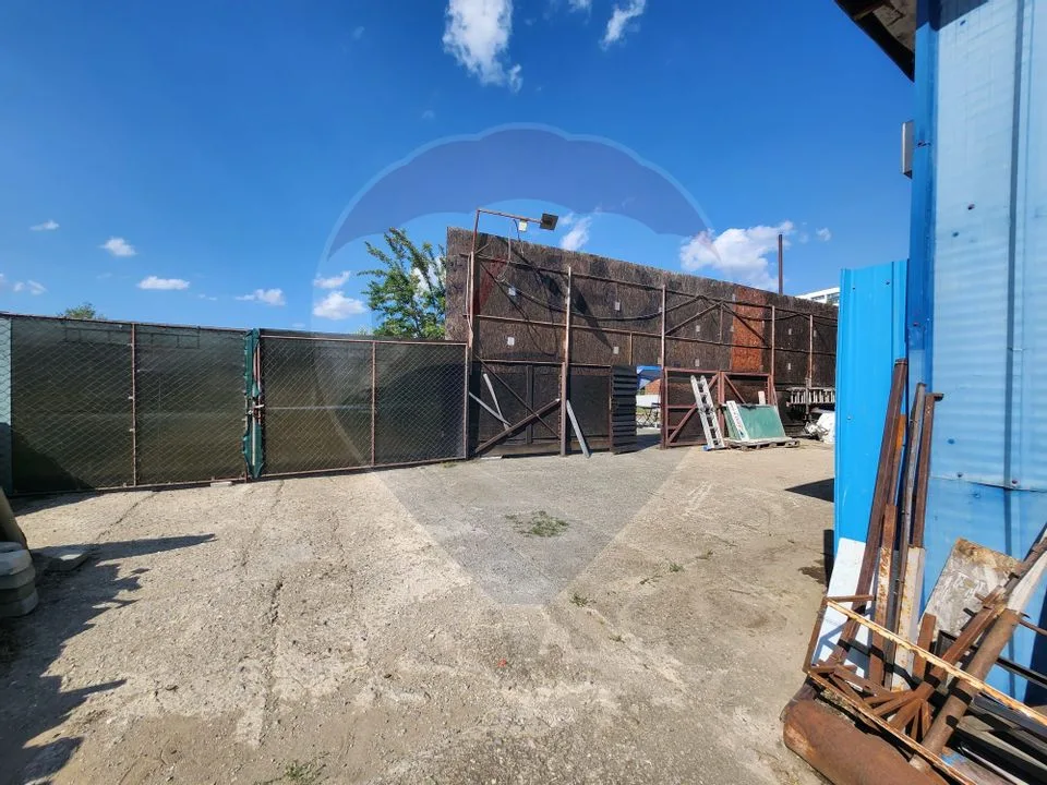 Spațiu industrial oportunitate excelentă cu intrare din DN 11 - pemarket.ro