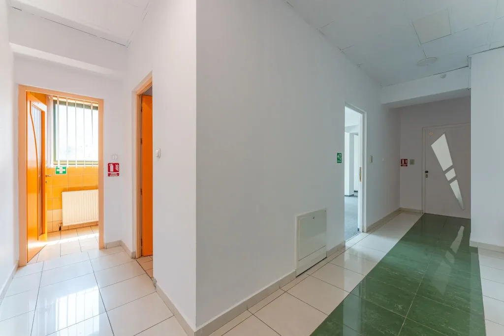 Spațiu de Birouri de Închiriat – 110 mp, Strada Nicolae Titulescu, Brașov - pemarket.ro