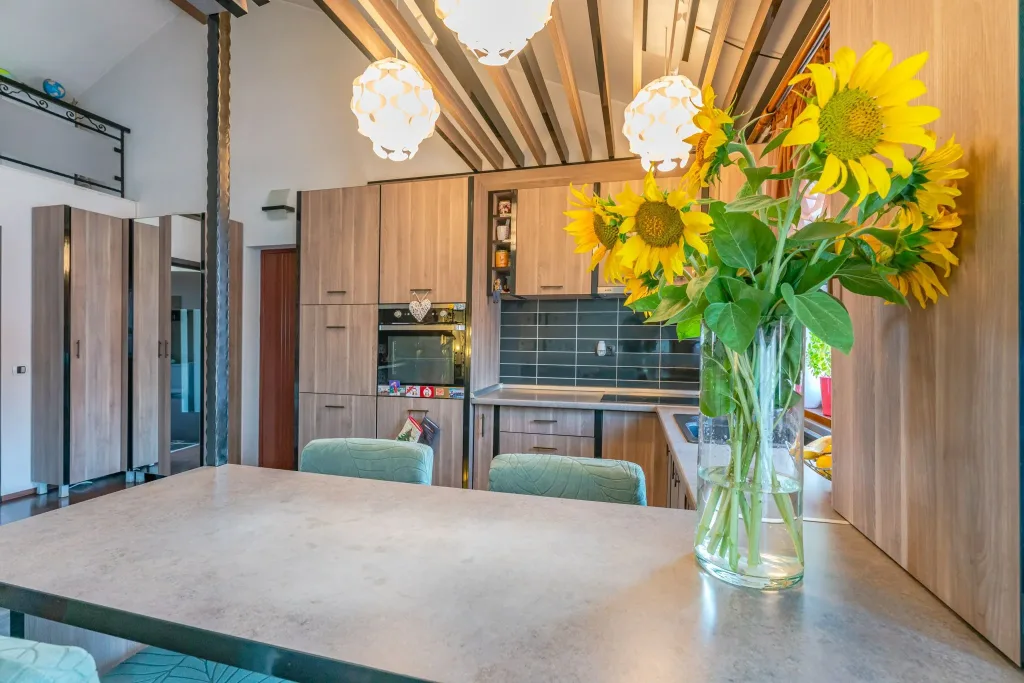 Apartament 2 Camere de Vânzare, Mobilat și Utilat, Sânpetru - pemarket.ro