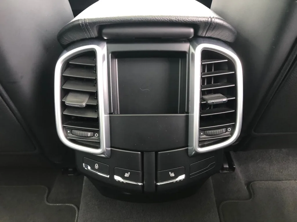 Porsche Cayenne S E-Hybrid - pemarket.ro