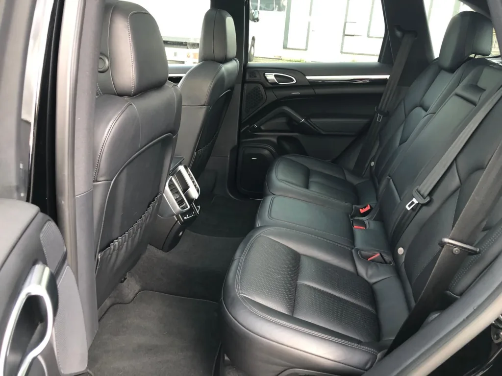 Porsche Cayenne S E-Hybrid - pemarket.ro