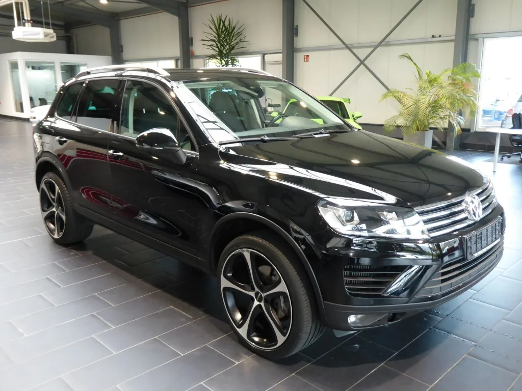 Volkswagen Touareg 3.0 V6 TDI - pemarket.ro