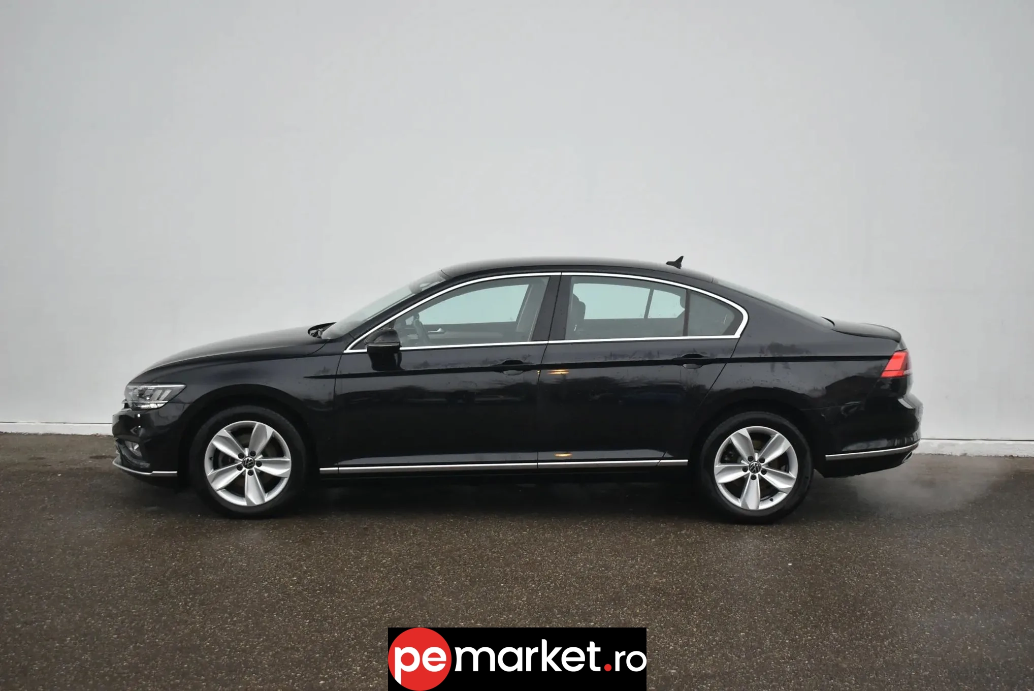 Volkswagen Passat 2.0 TDI DSG 4Motion Highline - pemarket.ro