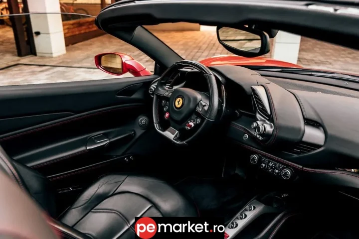 Închiriază Ferrari 488 Spider - pemarket.ro