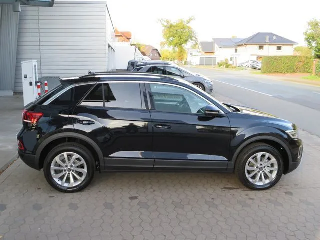 Volkswagen T-Roc 2.0 TDI - pemarket.ro