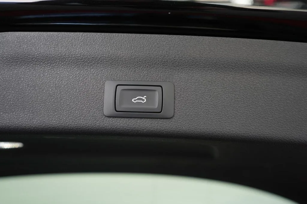 Audi A6 Allroad quattro 40 TDI S tronic Navi/Leder/AC - pemarket.ro