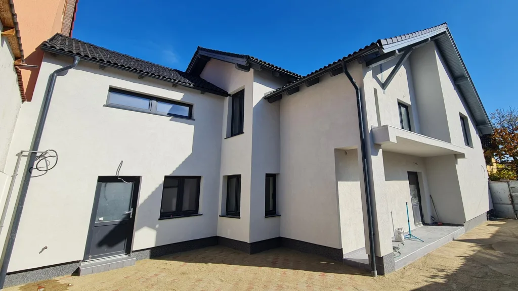 SC VIMAK IMOBILIARE vinde vila Codlea, Brașov - pemarket.ro