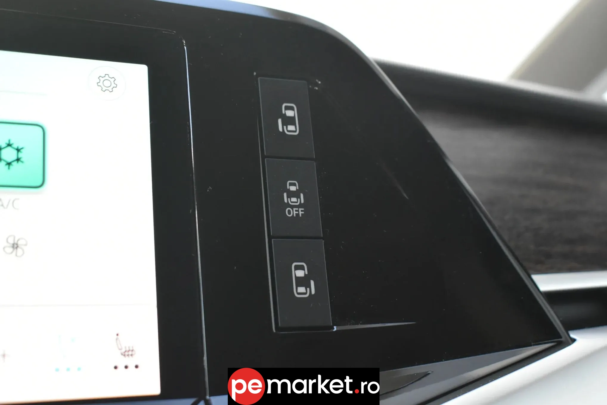 Volkswagen Multivan 2.0 TSI DSG 150KW Style - pemarket.ro