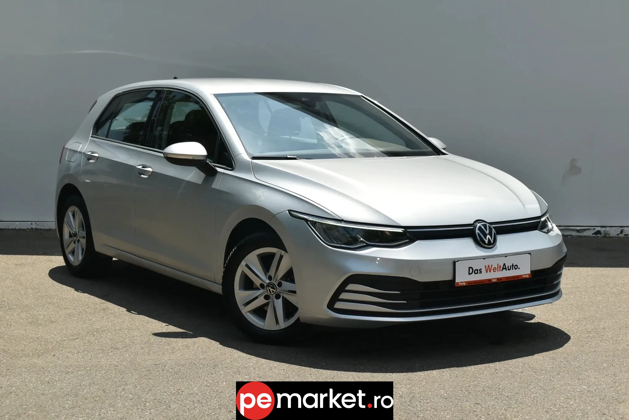 Volkswagen Golf 1.0 TSI Life - pemarket.ro