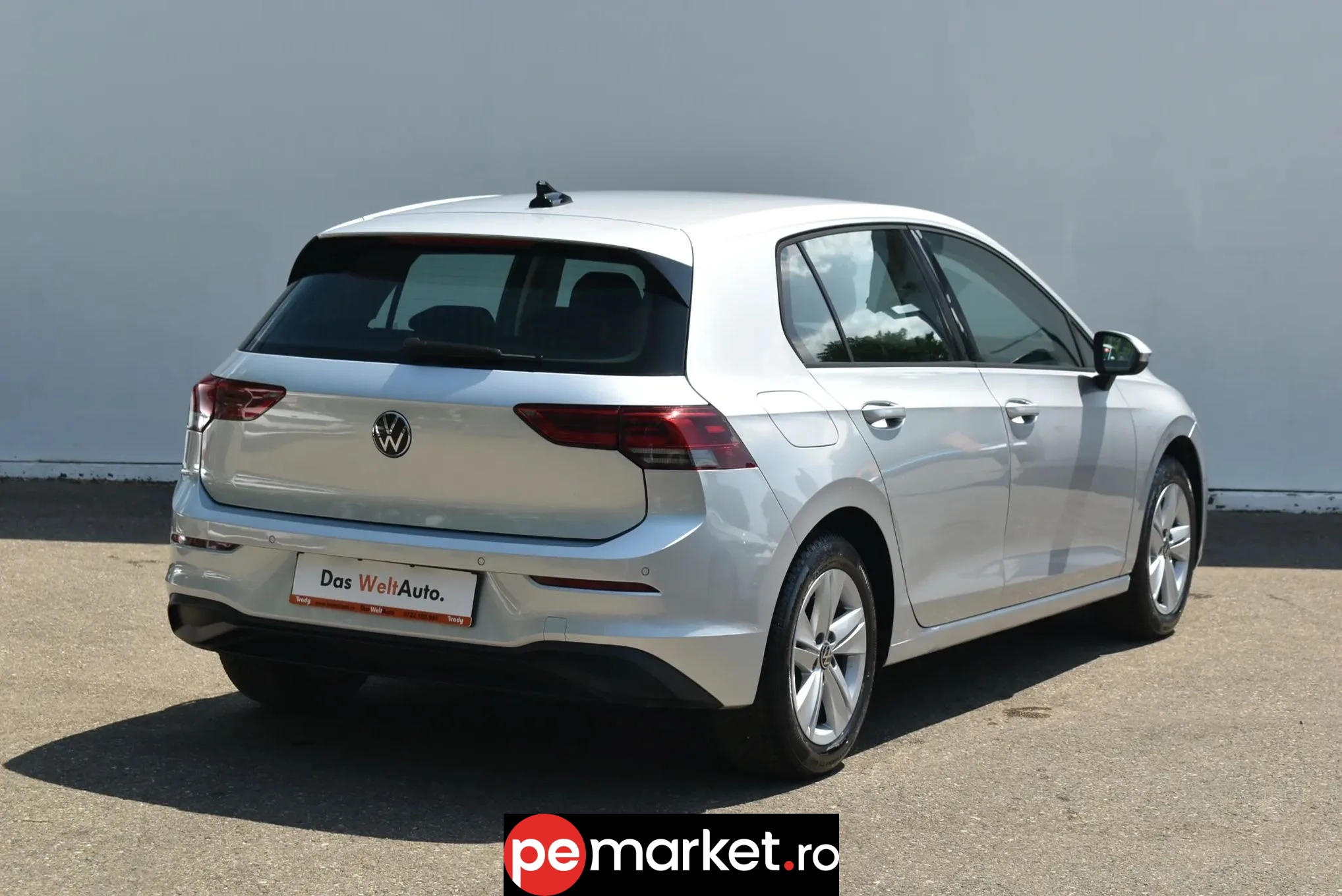 Volkswagen Golf 1.0 eTSI DSG MHEV Life - pemarket.ro