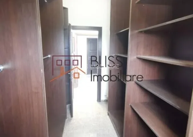 Casă / Vilă 6 camere în zona Pipera - pemarket.ro