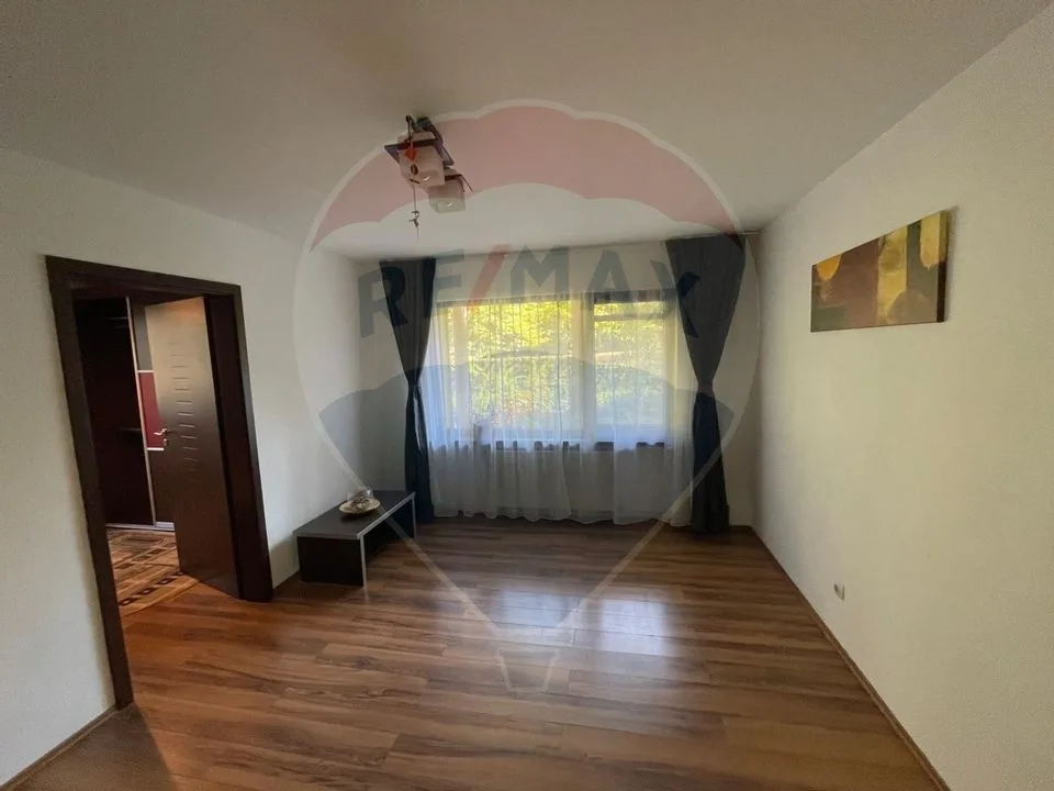 Apartament 3 camere Saturn - pemarket.ro