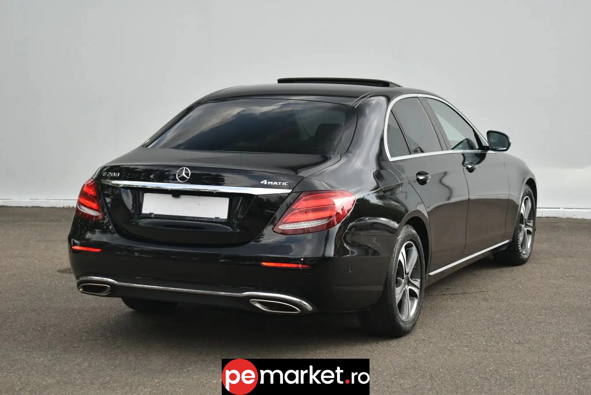 Mercedes-Benz E 200 4MATIC Aut. - pemarket.ro
