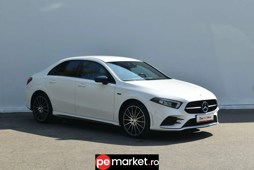 Mercedes-Benz A 250 e 8G-DCT AMG Line - pemarket.ro