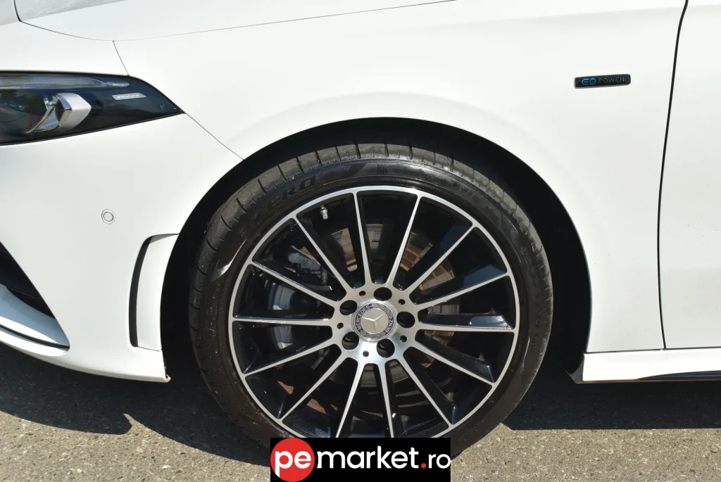 Mercedes-Benz A 250 e 8G-DCT AMG Line - pemarket.ro
