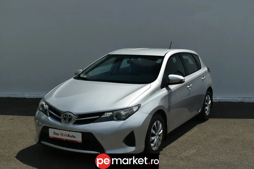 Toyota Auris 1.4 D-4D Terra - pemarket.ro