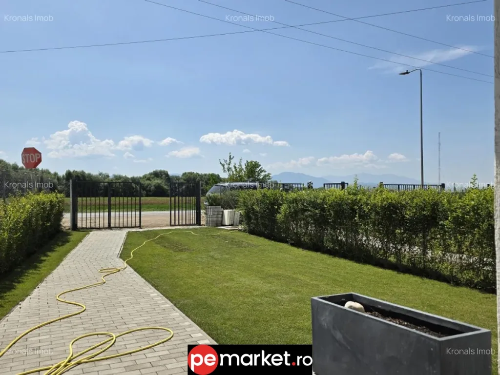 Casă tip duplex – Bod, Brașov - pemarket.ro