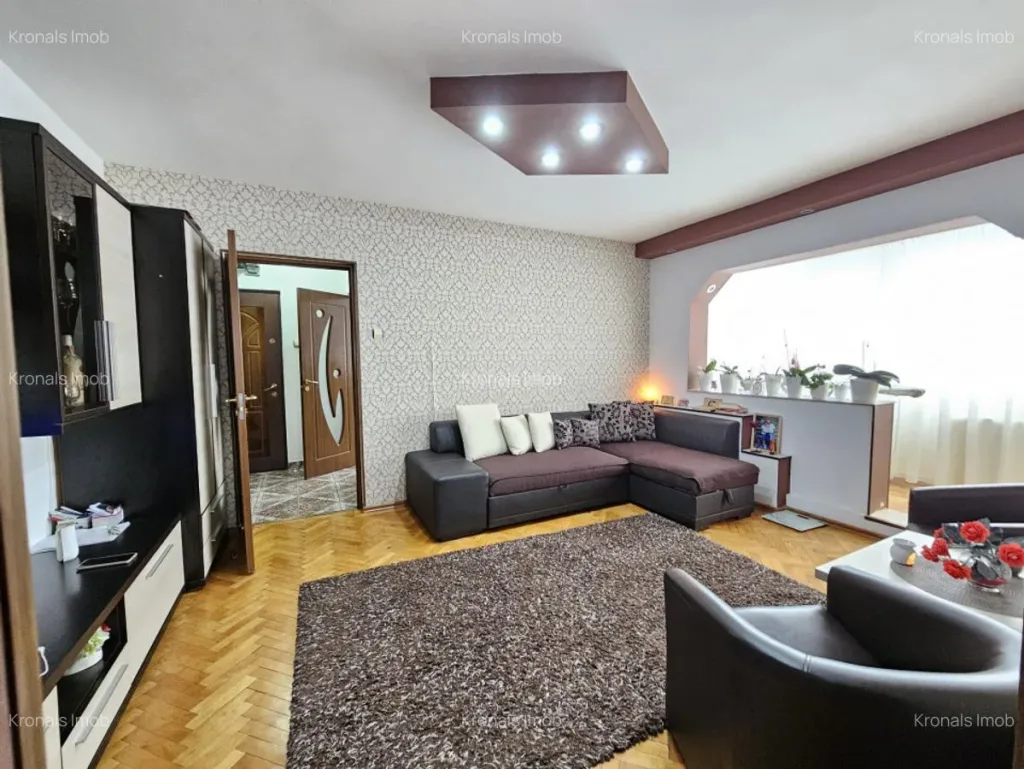 Apartament cu doua camere 50mp, zona Astra - pemarket.ro