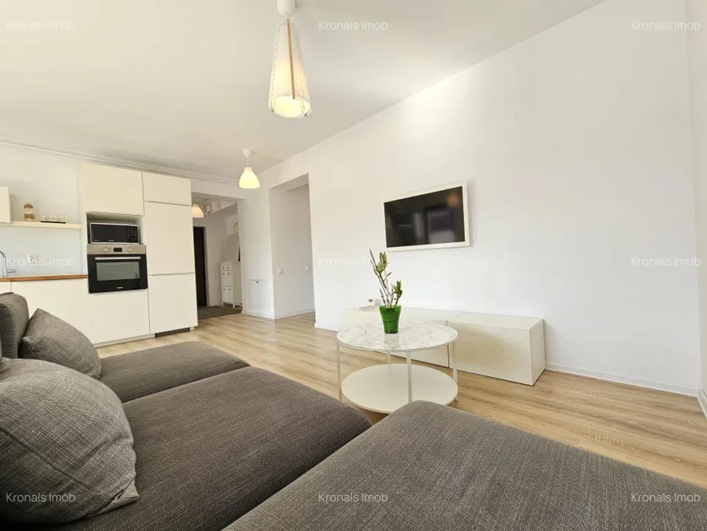 Apartament cu 3 camere 78 mp, Regim Vila, zona Tractorul - pemarket.ro