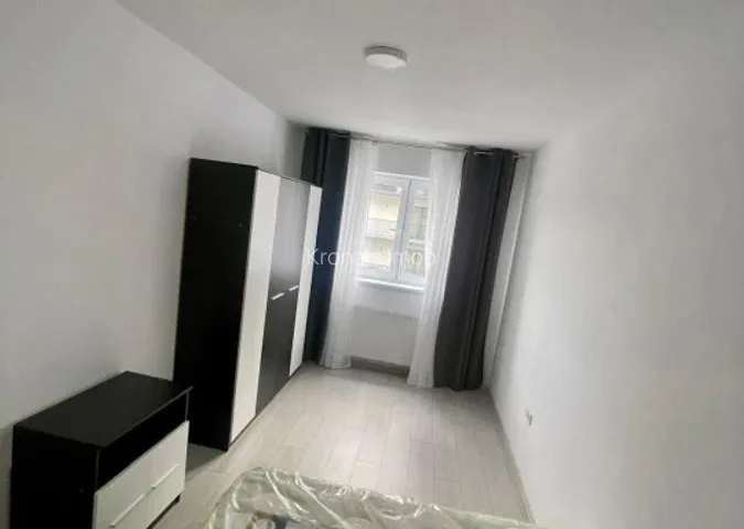 Apartament de închiriat – 3 camere, 63 mp + balcon – Soho Brașov - pemarket.ro