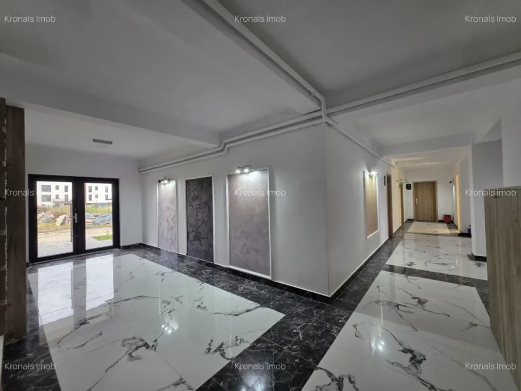 Apartament cu trei camere 77mp, imobil cu trei niveluri, Tractorul - pemarket.ro