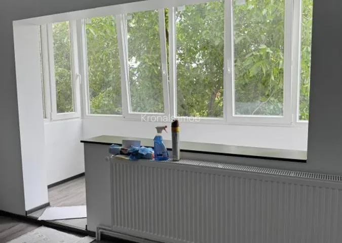 Apartament cu trei camere 100mp, Ghimbav-Brasov - pemarket.ro