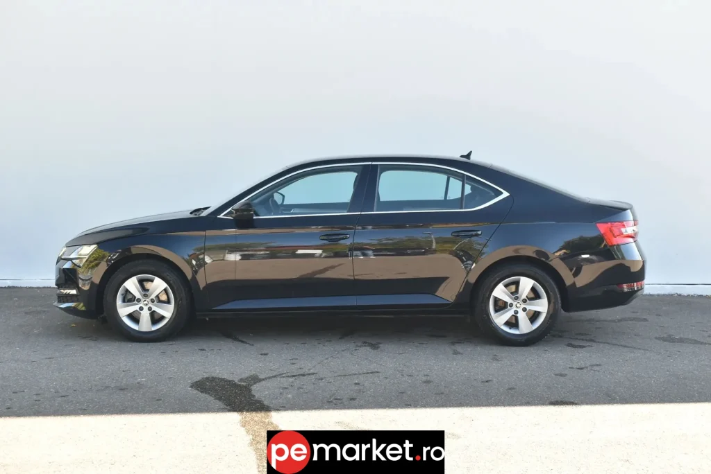 Skoda Superb 2.0 TDI DSG Ambition - pemarket.ro