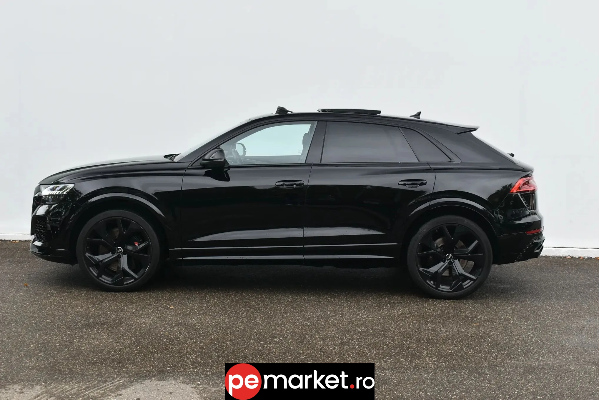 Audi RS Q8 - pemarket.ro
