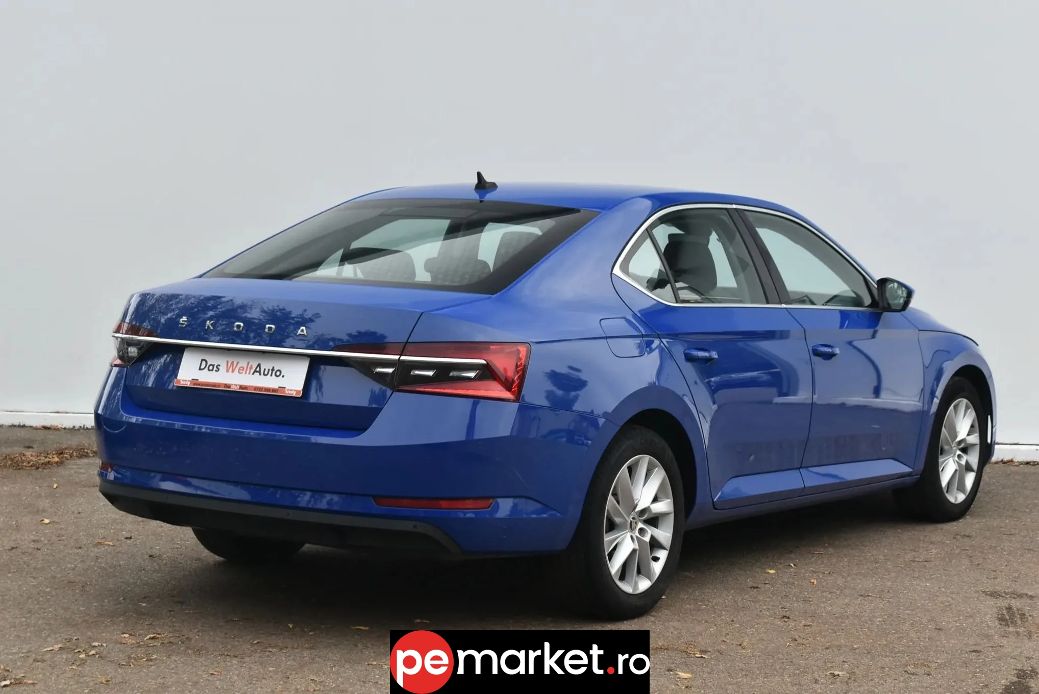 Skoda Superb 2.0 TDI DSG Ambition - pemarket.ro