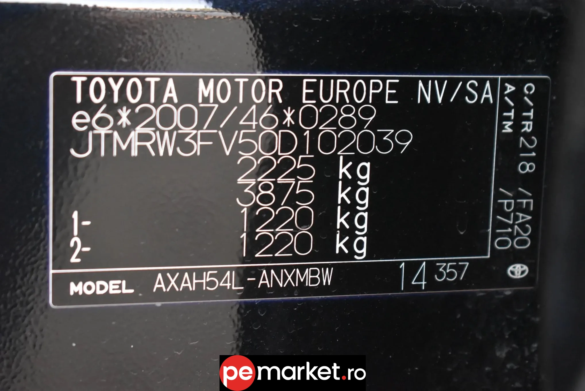 Toyota RAV4 Hybrid - pemarket.ro