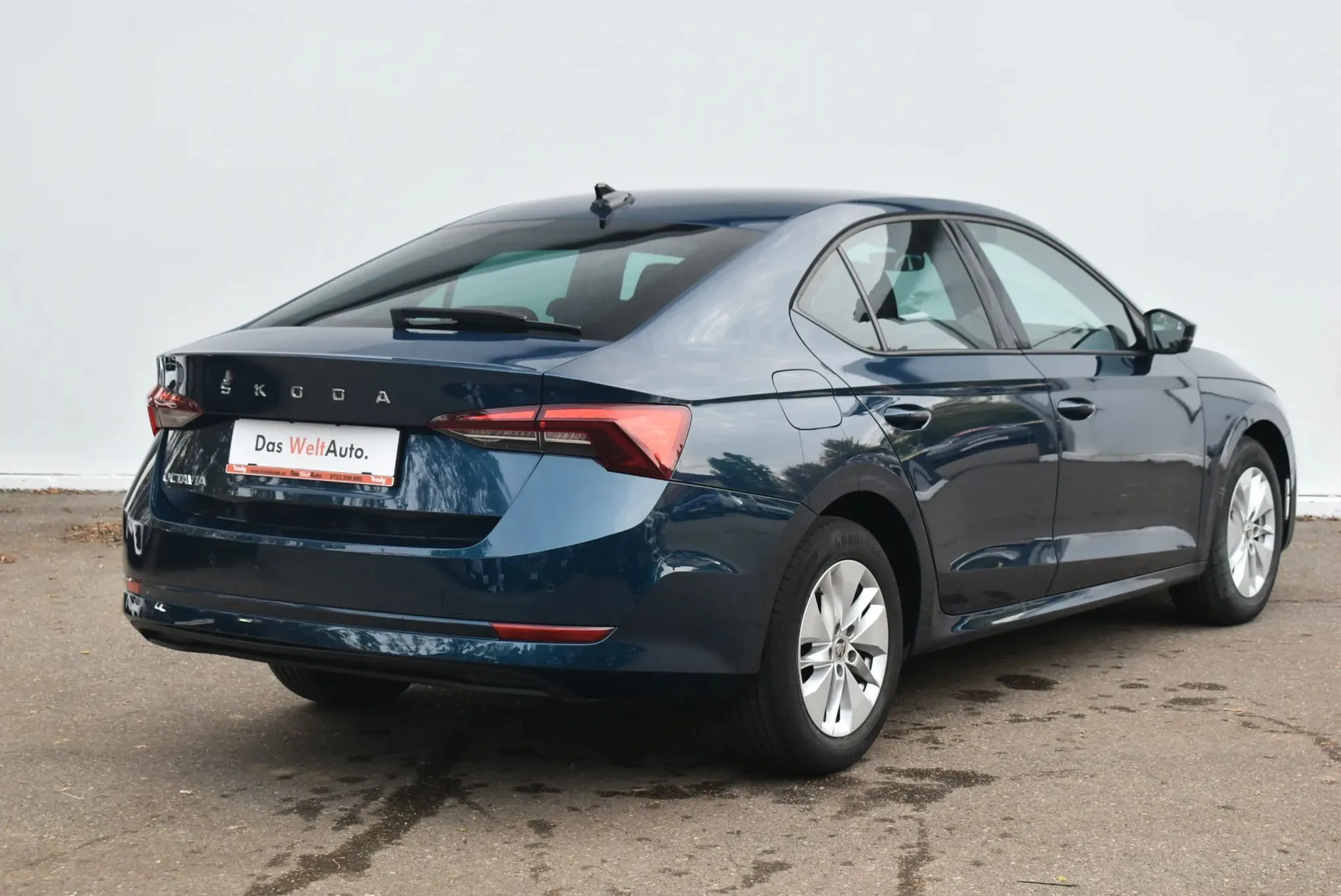 Skoda Octavia 2.0 TDI DSG Ambition - pemarket.ro