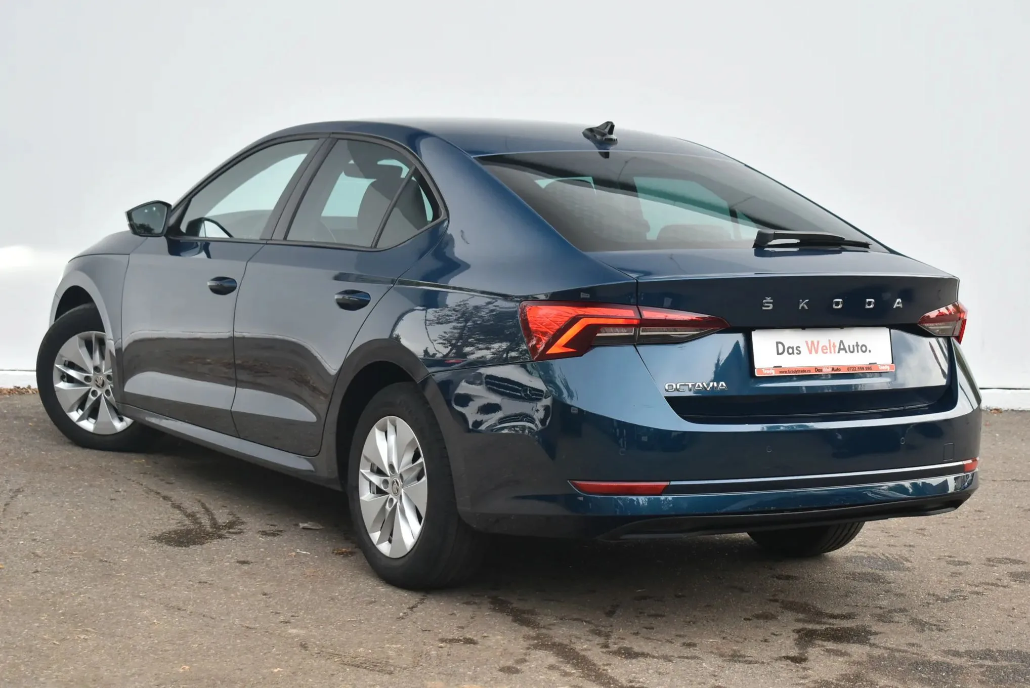 Skoda Octavia 2.0 TDI DSG Ambition - pemarket.ro