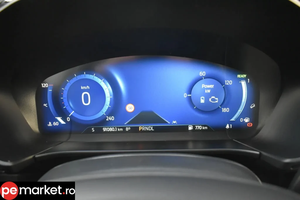 Ford Kuga ST Line - pemarket.ro