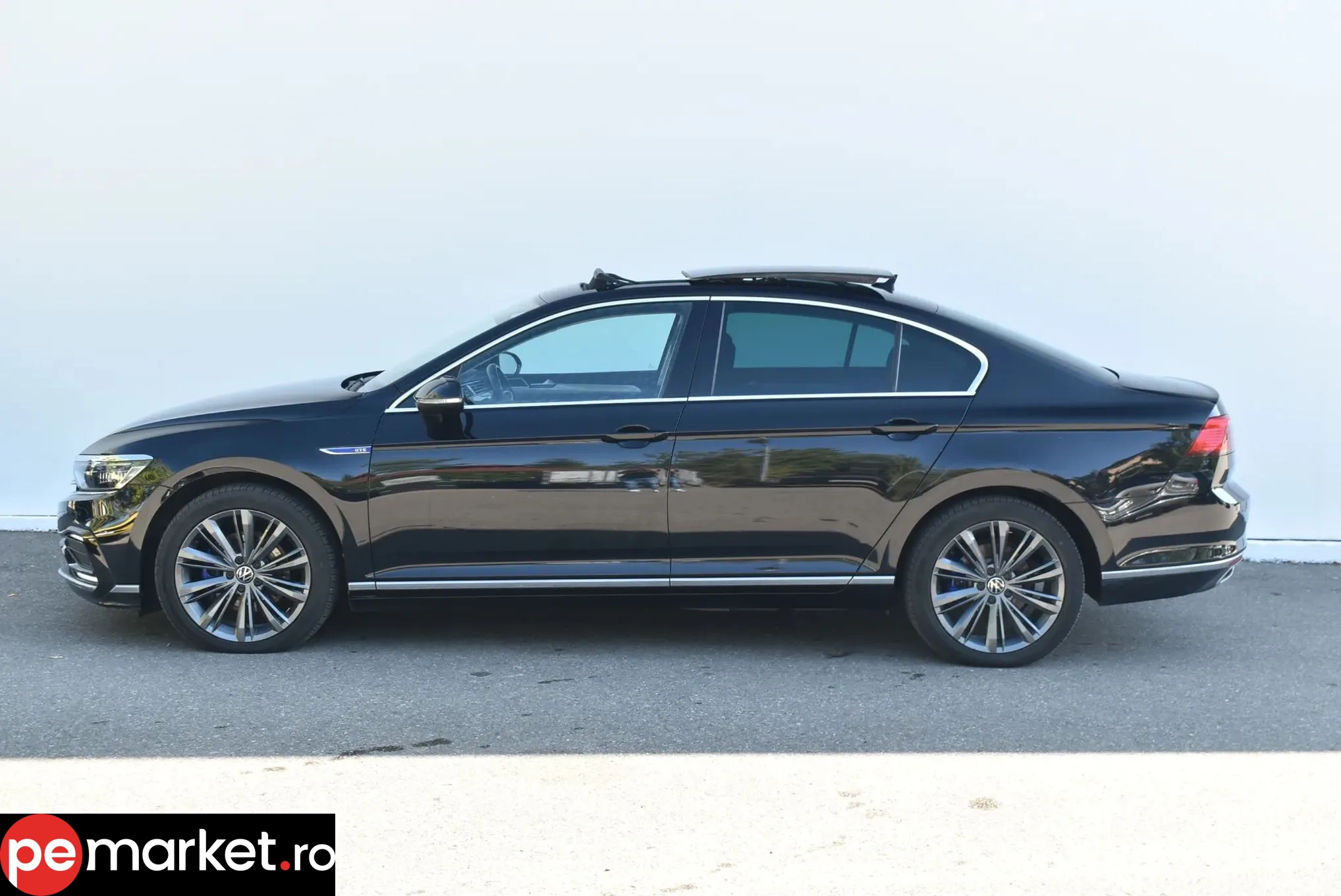 Volkswagen Passat GTE - pemarket.ro