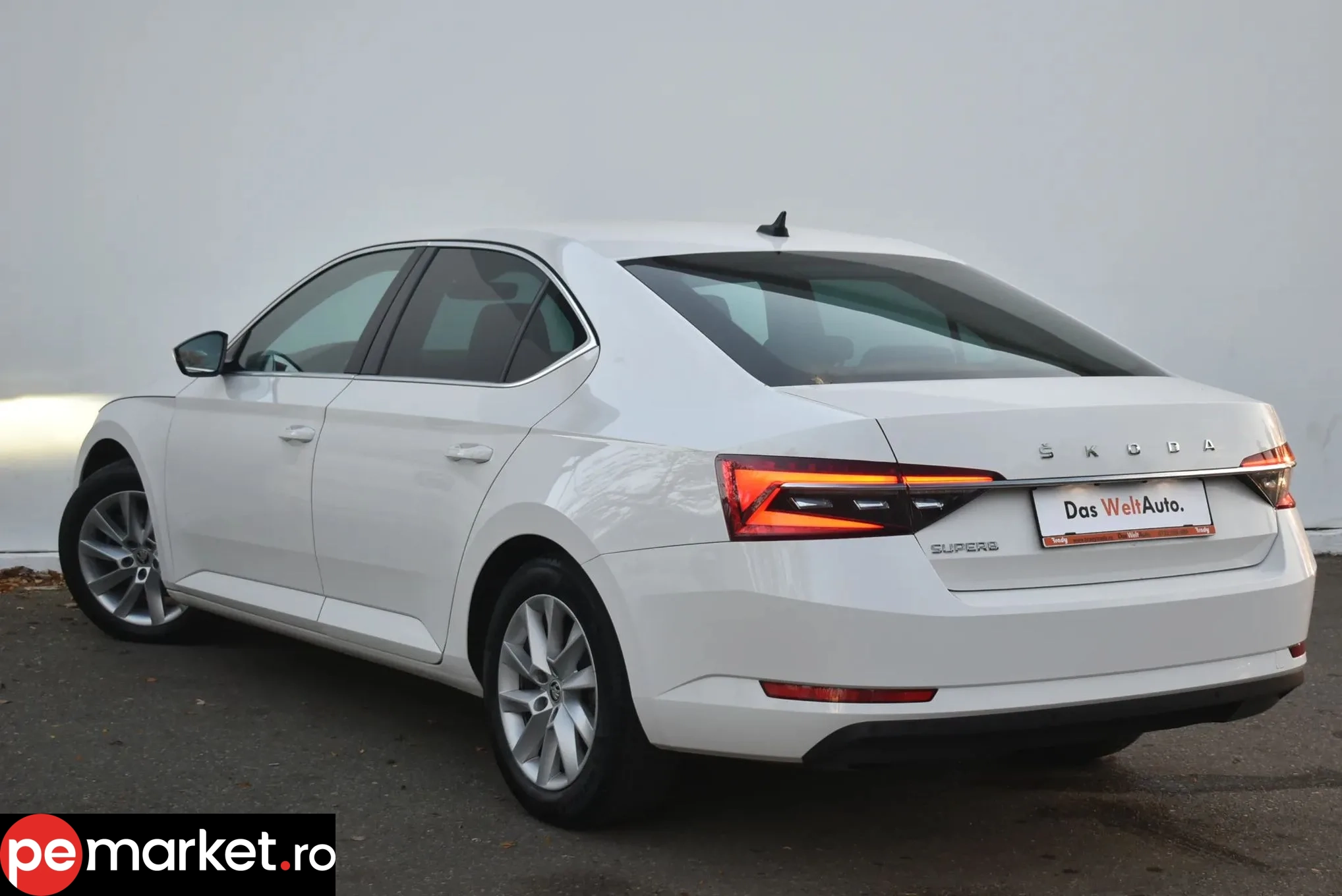 Skoda Superb - pemarket.ro