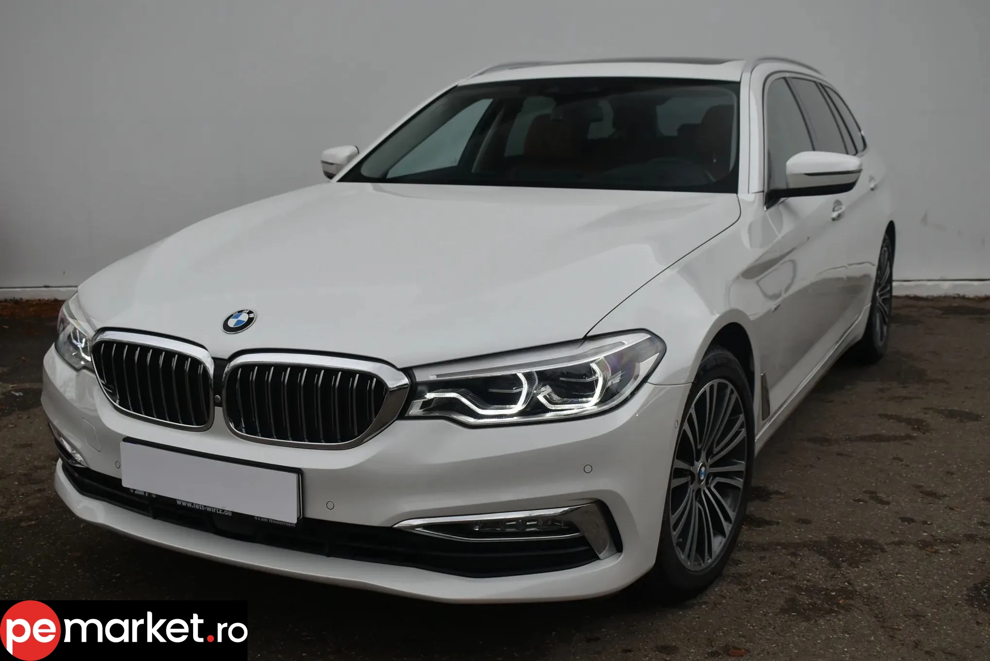 BMW 520 Touring Luxury Line - pemarket.ro