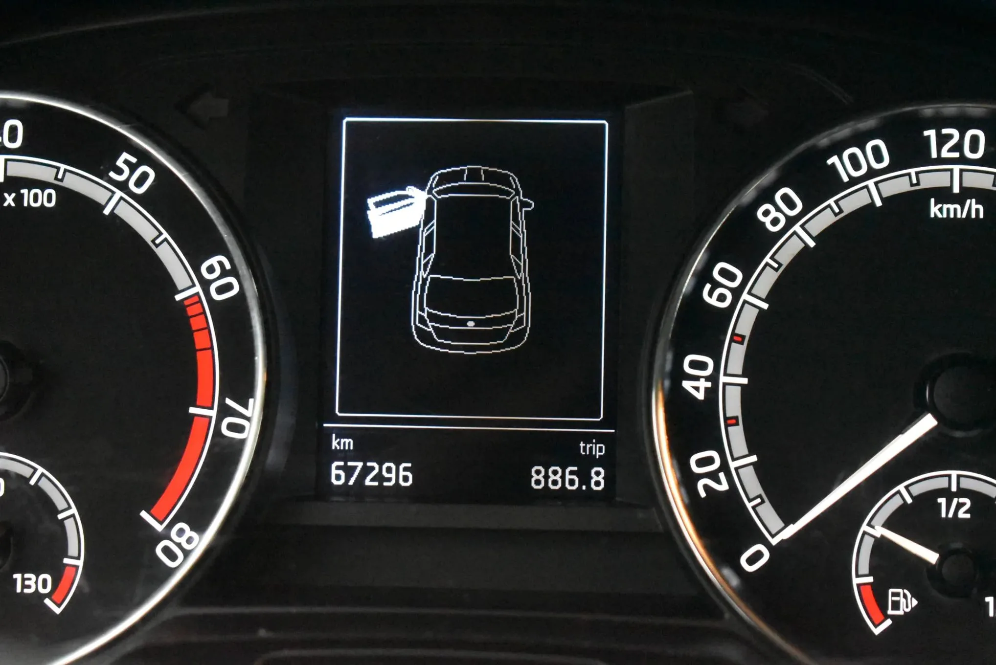 SKODA FABIA - pemarket.ro