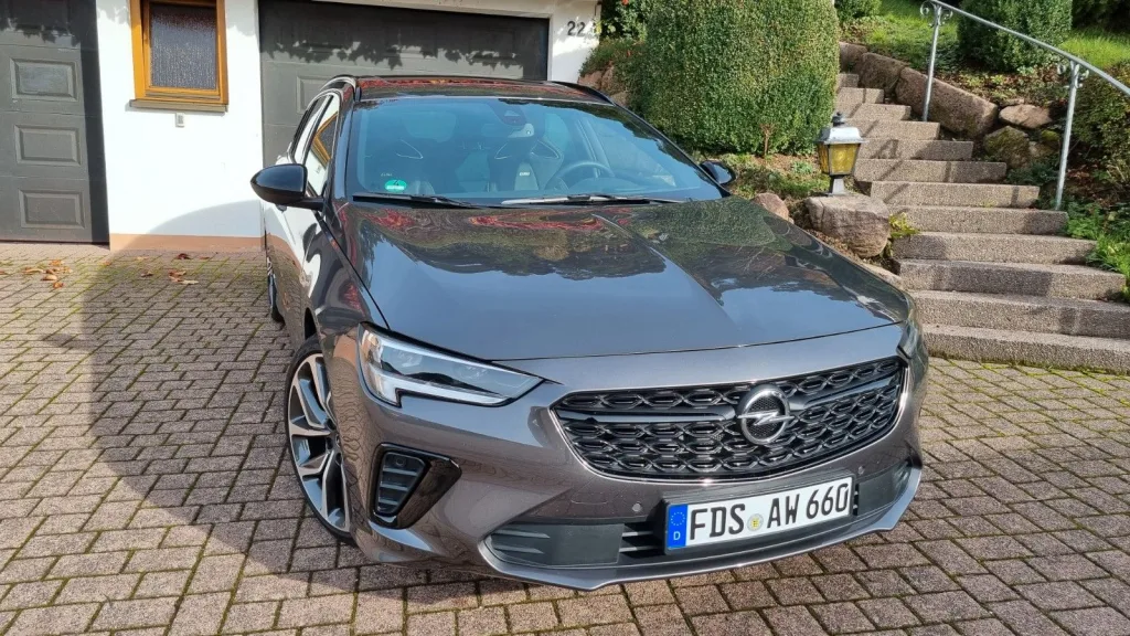 Opel Insignia 2.0 GSI 4×4 - pemarket.ro