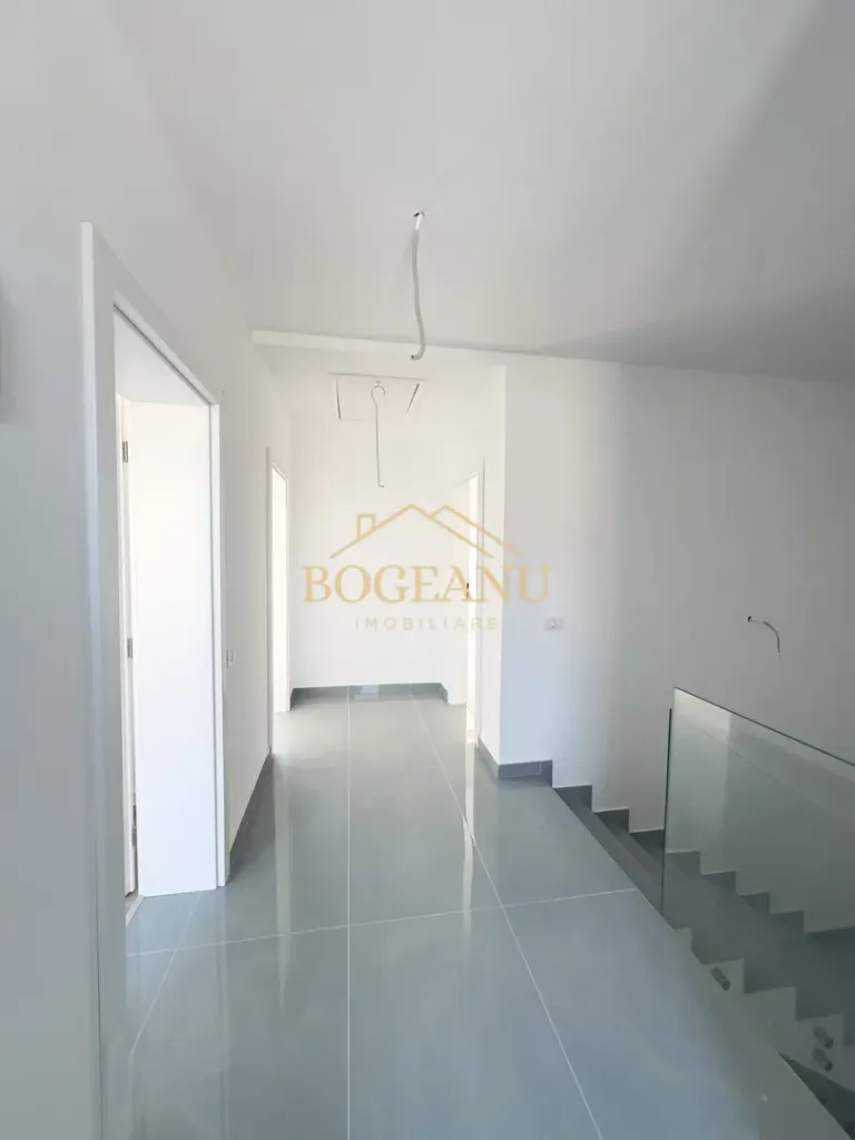 Duplex modern - pemarket.ro