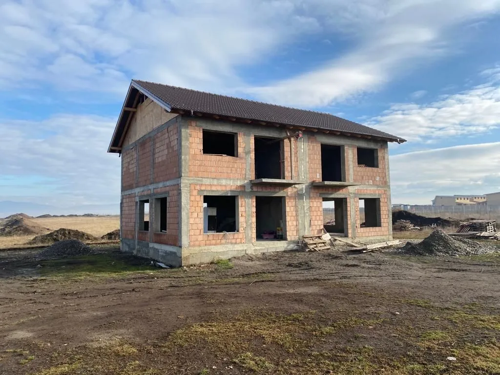 Casa de vanzare, Cartier Izvor - pemarket.ro