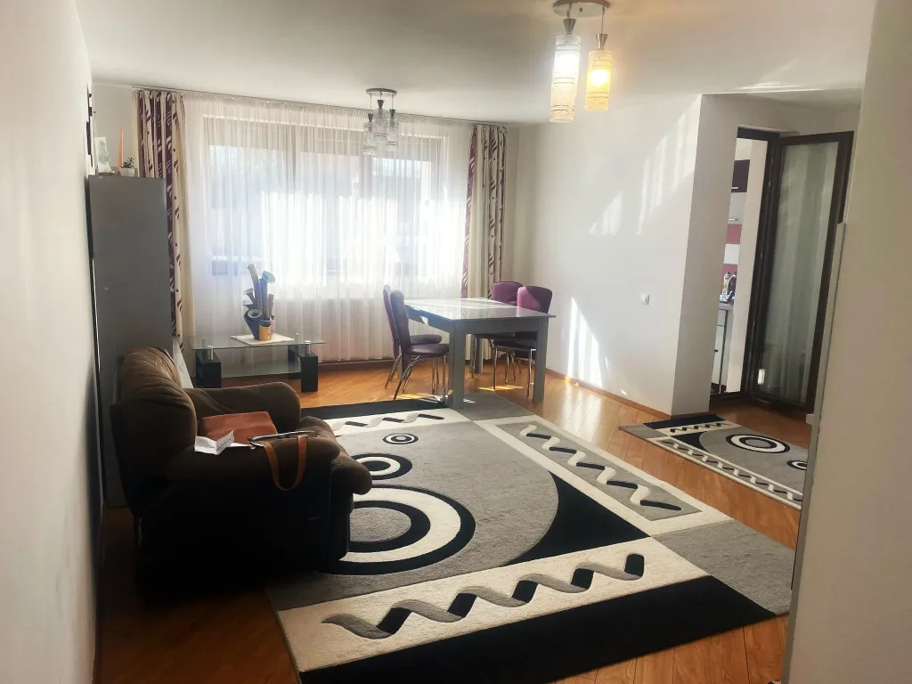Apartament 3 camere – Tractorul, Brașov - pemarket.ro