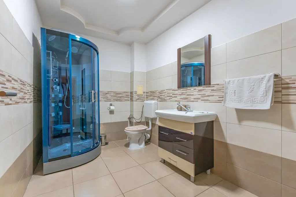 Pensiune Rosenau de vânzare – Afacere la cheie lângă Cetatea Râșnov - pemarket.ro