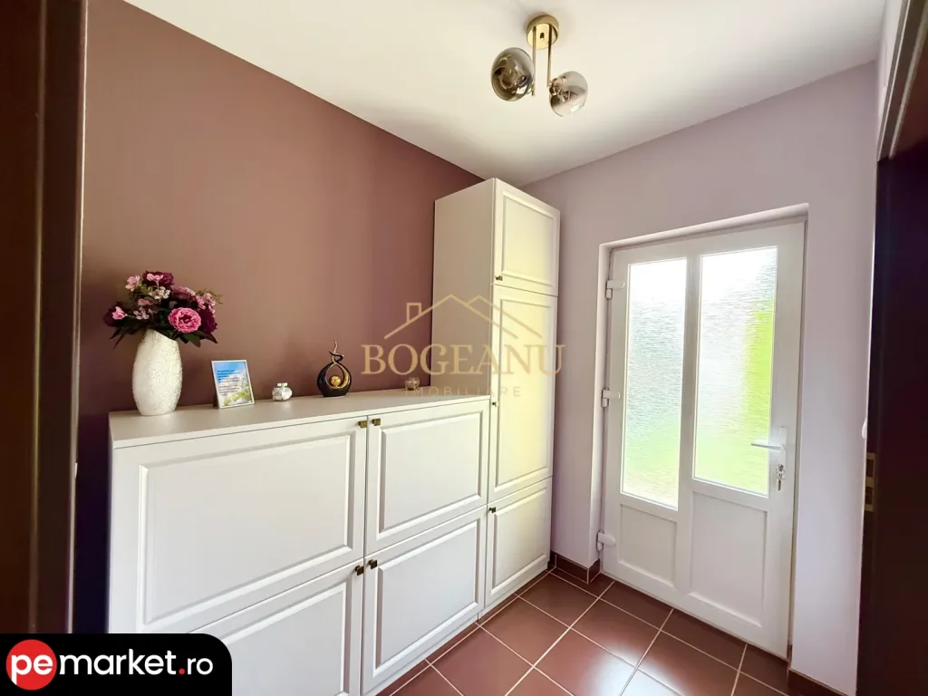 BG121-VILA INDIVIDUALA-MOBILATA UTILATA,GAZON,ASFALT - pemarket.ro