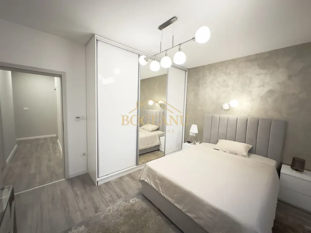 Apartament 4 camere LUX - pemarket.ro