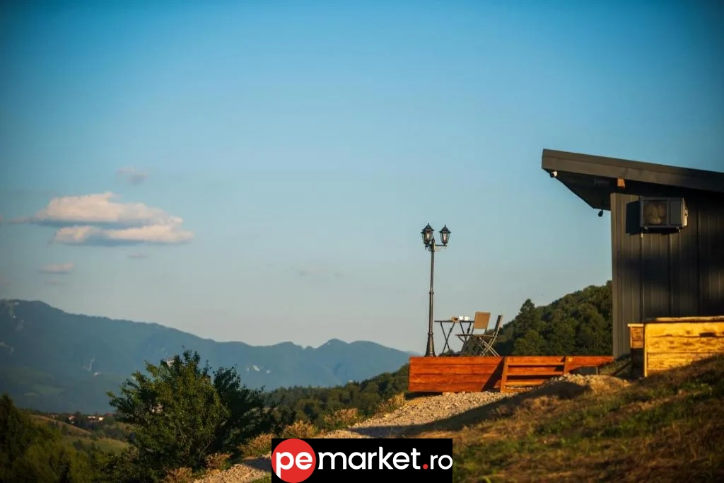 Căsuța din Valea Iepii – Refugiu romantic în inima naturii - pemarket.ro