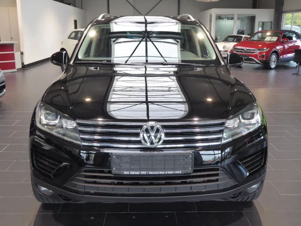 Volkswagen Touareg 3.0 V6 TDI - pemarket.ro