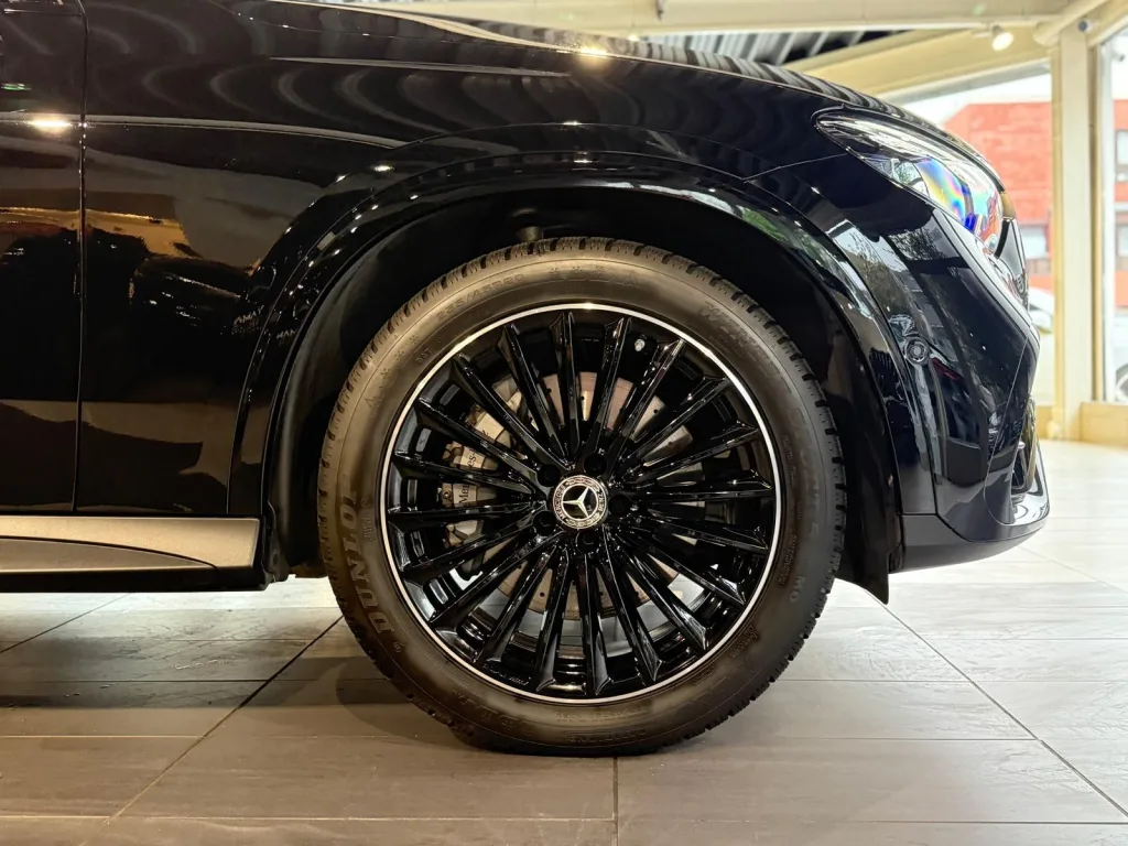 Mercedes-Benz GLC 300 - pemarket.ro