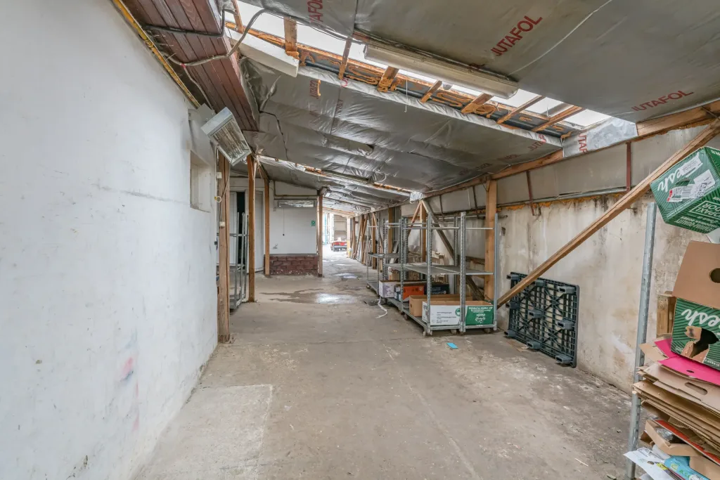 Spațiu comercial – sediu firma/servicii - pemarket.ro