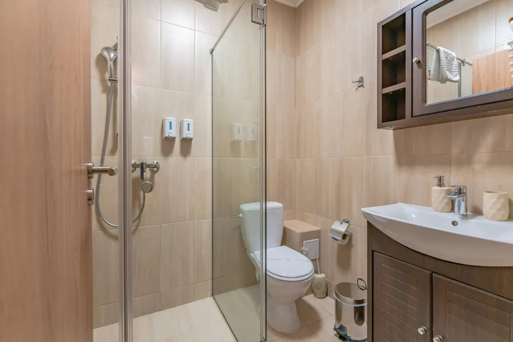 Pensiune Râșnov, 13 camere plus locuință proprietar, zonă Cetate - pemarket.ro