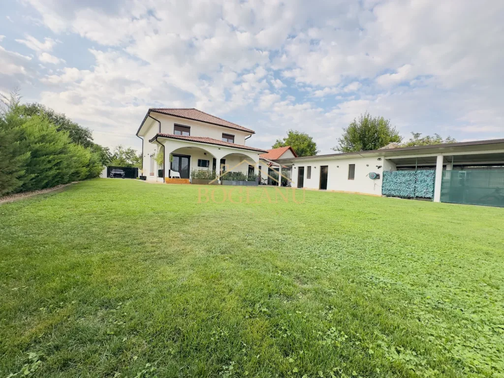 Casa Mediteraneana 5 cam-LUX - pemarket.ro